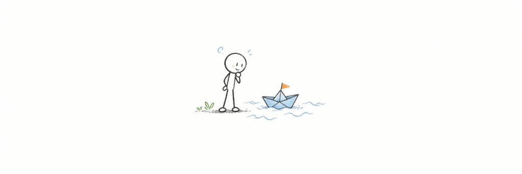 水面に浮かぶ紙の舟を見つめて首をかしげる棒人間のイラスト（魚座男性と復縁したい）